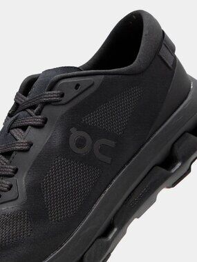 BNIB On Running Cloudzone, Black/Eclipse, Size 12